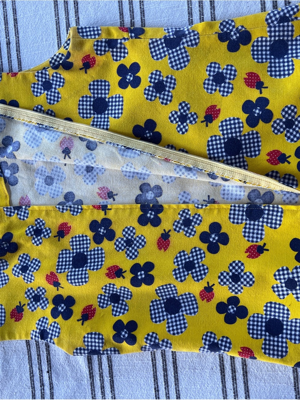 Yellow Floral Print handmade Vintage 60’s dress-Small women’s - Picture 9 of 9